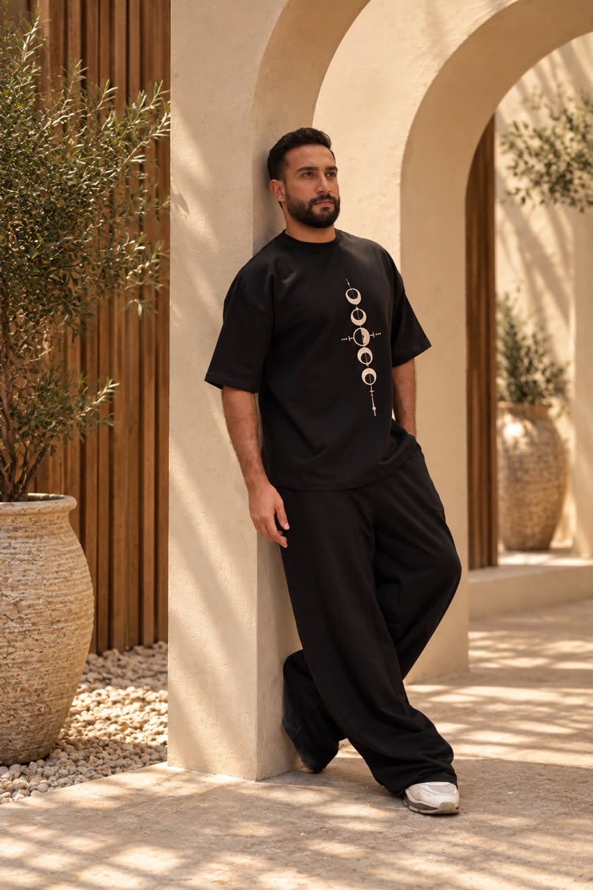 Orbit Eclipse Graphic Oversized T-Shirt - Image 2